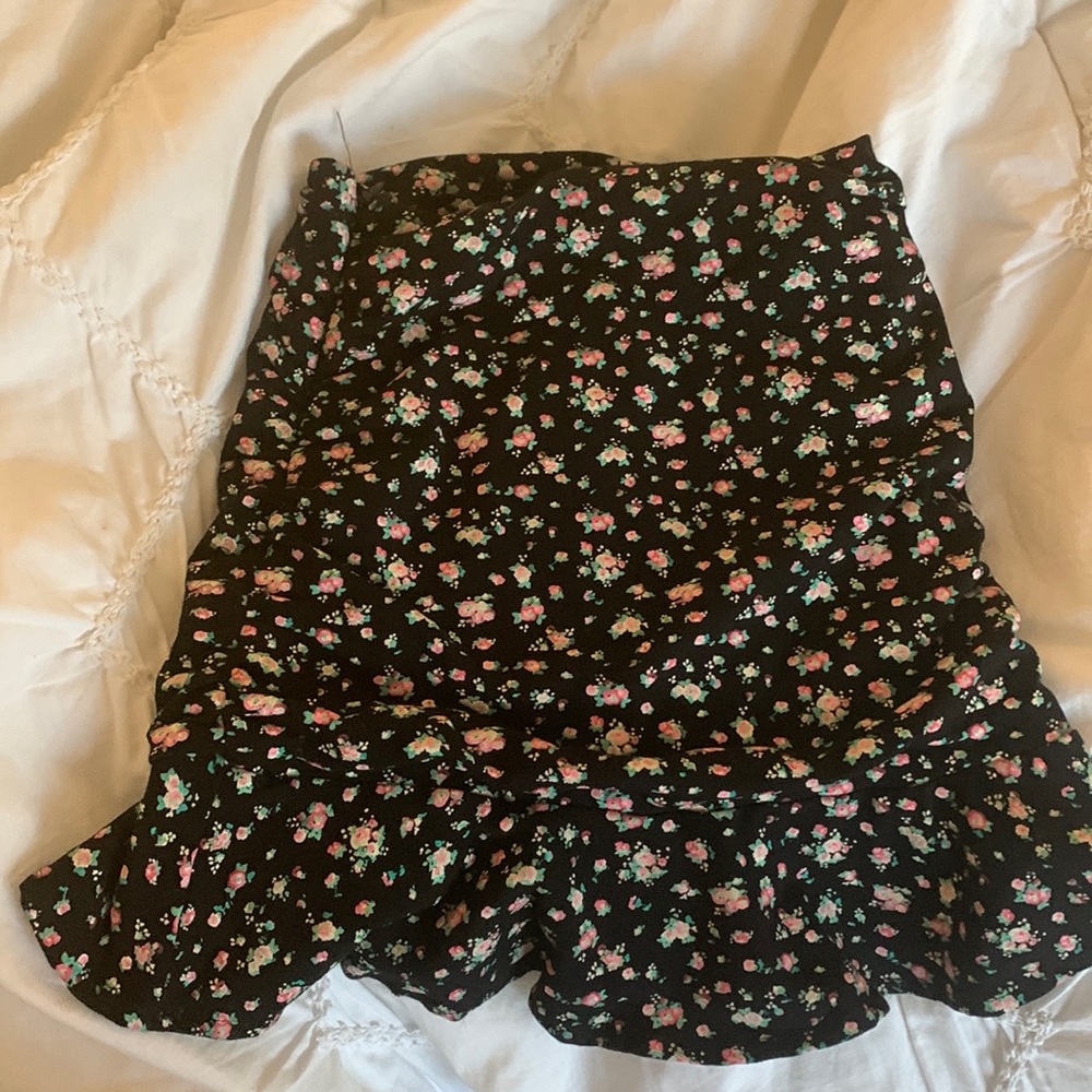 floral mini skirt